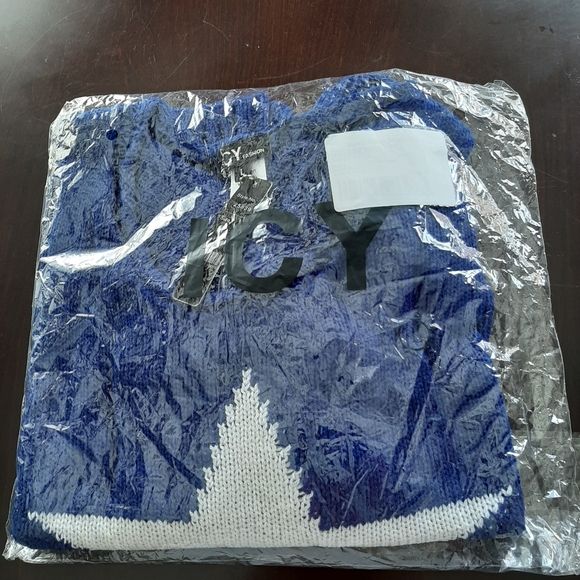 Ladies sweater - Picture 7 of 7